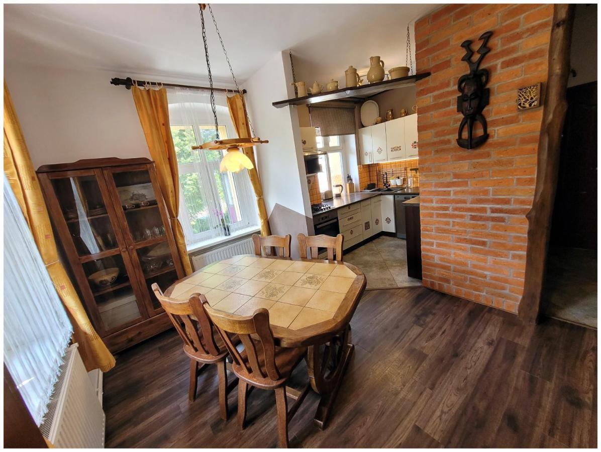Apartament Kocie Sny - Pod Zamkiem Chojnik Appartement Jelenia Góra Buitenkant foto