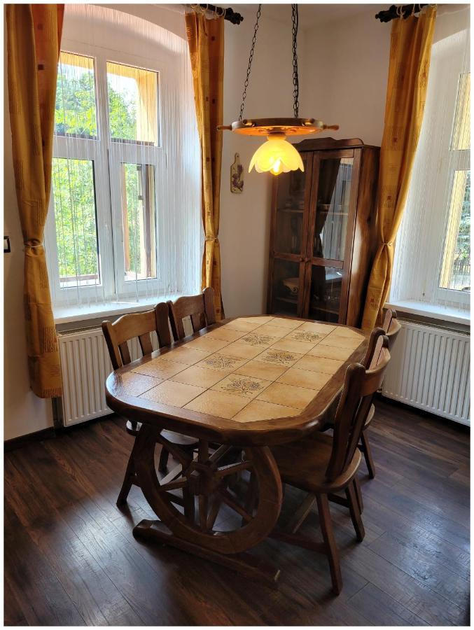 Apartament Kocie Sny - Pod Zamkiem Chojnik Appartement Jelenia Góra Buitenkant foto